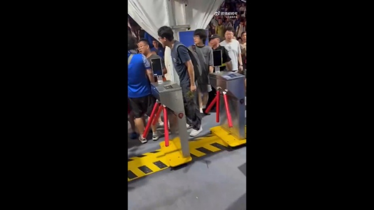 文汇网：德比更是“比德”，“戾气”也绝非上海球迷的代名词
