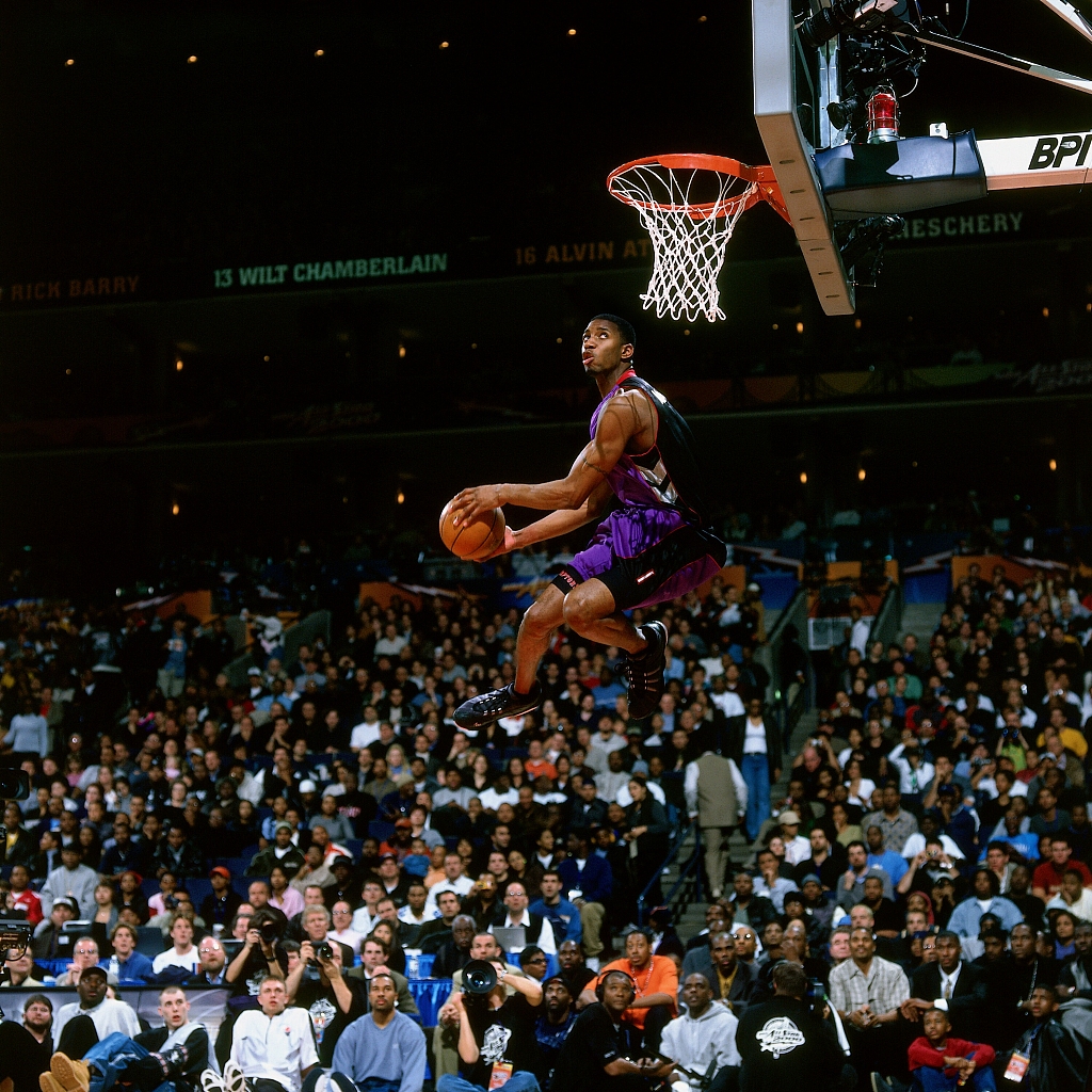 谁的青春？13年前的今天：麦迪正式宣布从NBA退役